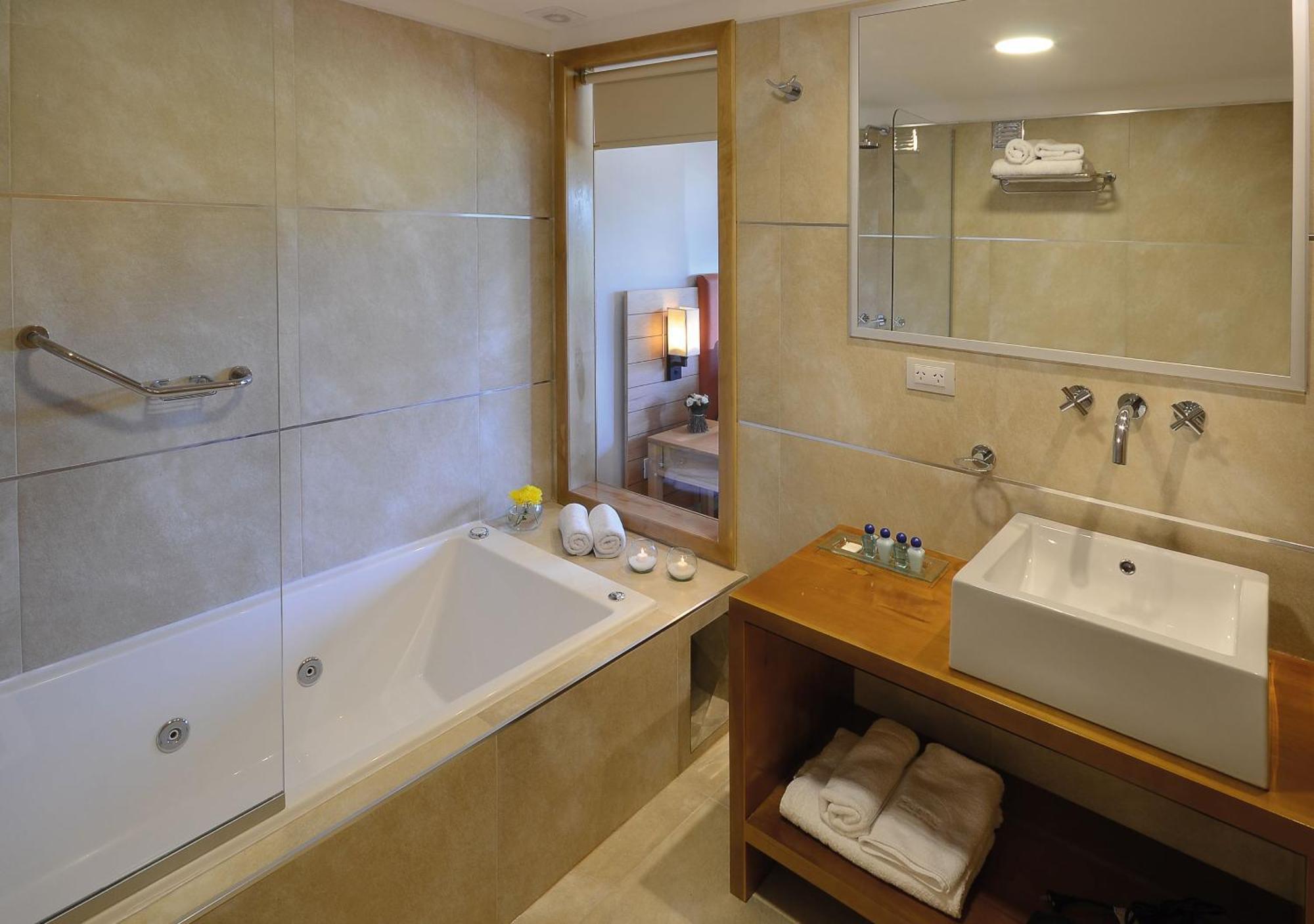 Hostería Huenú Villa La Angostura Habitación foto